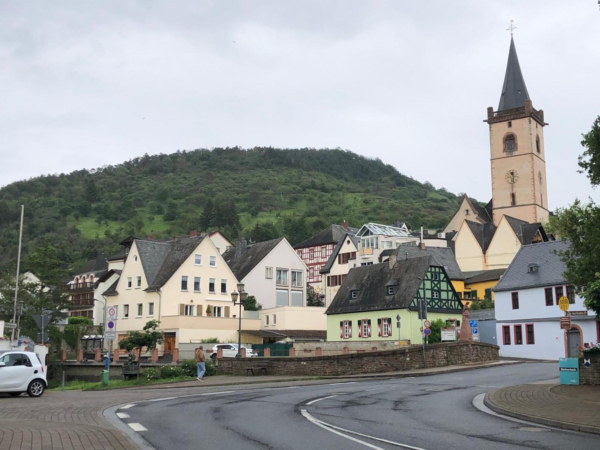 Rheinliebe Bistro Und Pension Lorch am Rhein Exterior foto